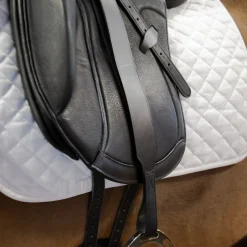 Val du Bois Wide Stirrup Leathers